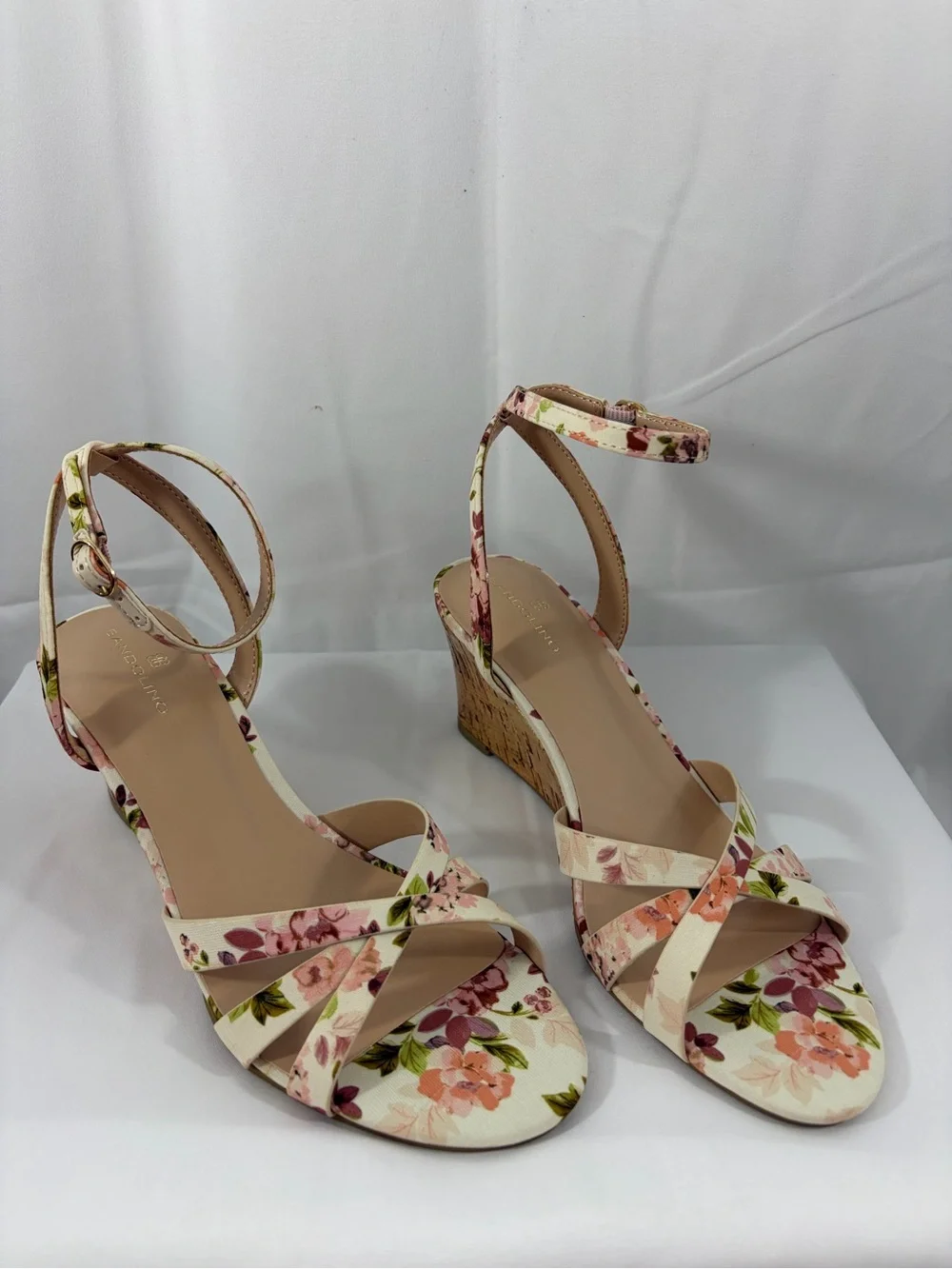 NWT Bandolino Women’s Size 7 Cream Pink Floral Ankle-Strap Wedge Heels